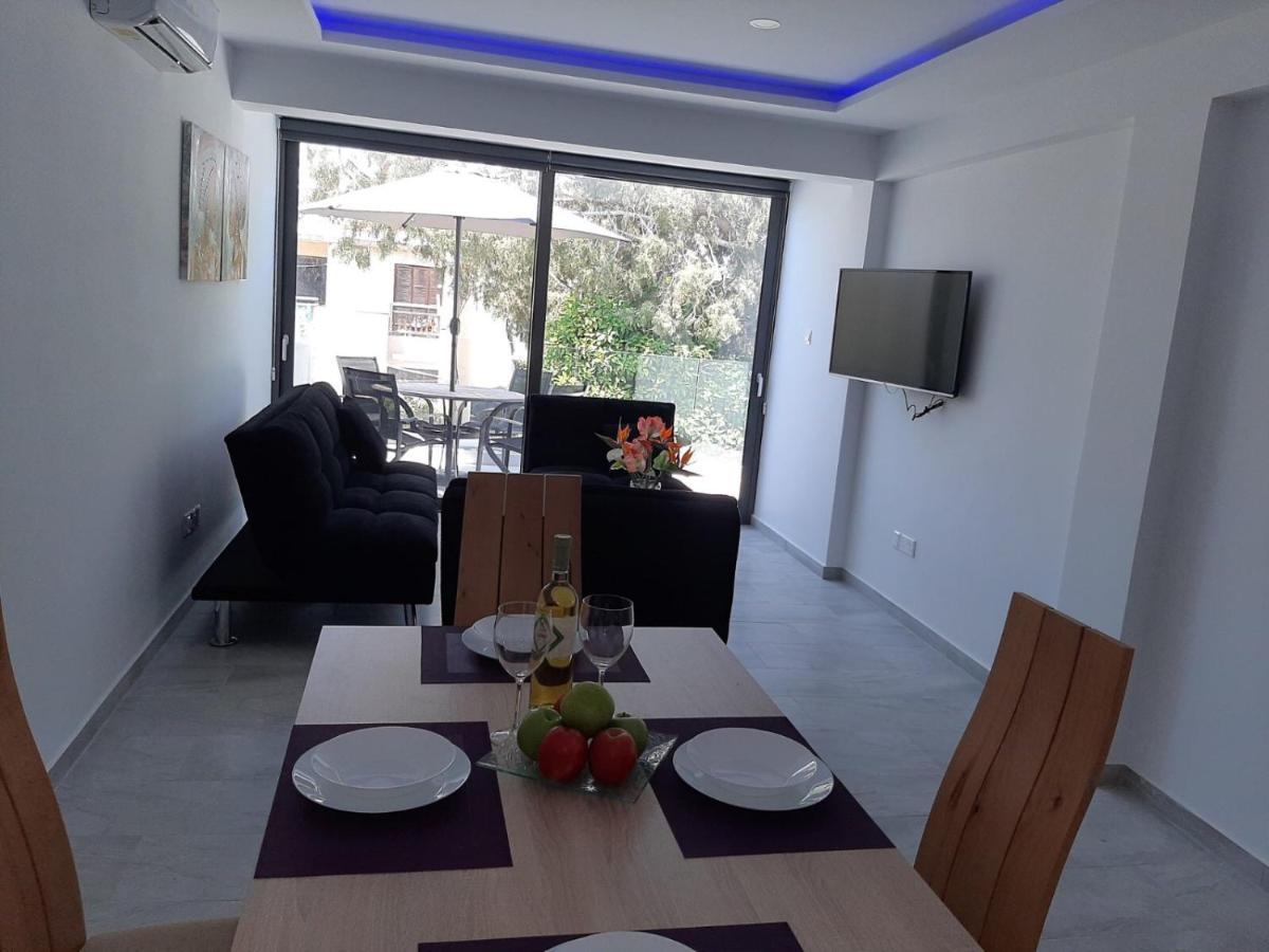 Kato Paphos 1BR near Paphos Harbour/Beach/Sea Exterior foto