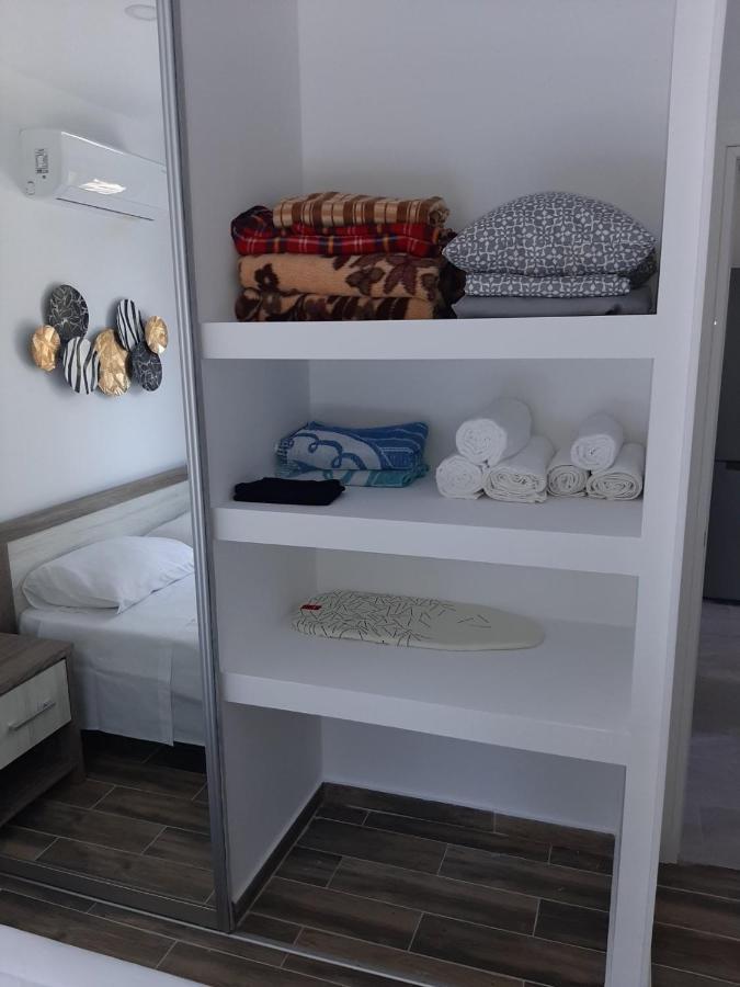 Kato Paphos 1BR near Paphos Harbour/Beach/Sea Exterior foto